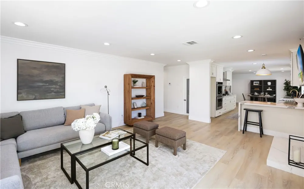 13631 University Westminster, CA 92683