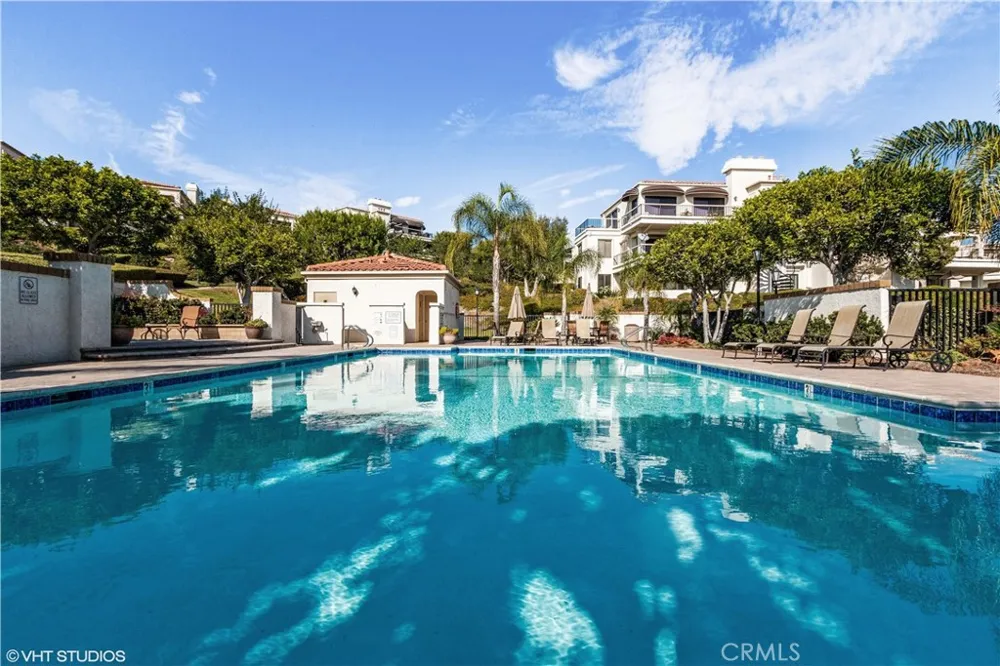 27792 Alfabia #7 Mission Viejo, CA 92692