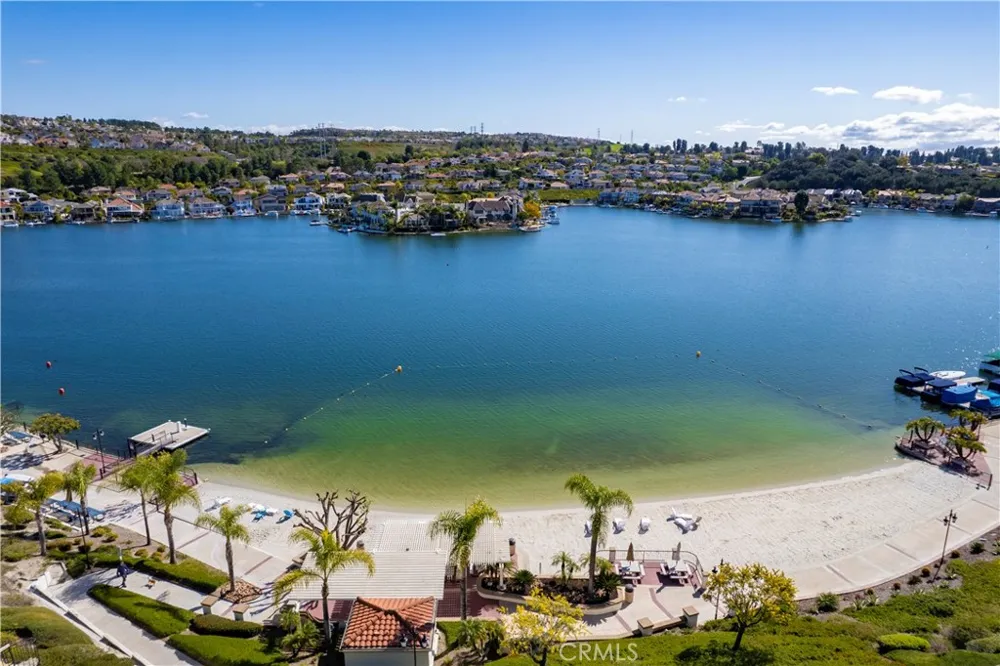 27792 Alfabia #7 Mission Viejo, CA 92692