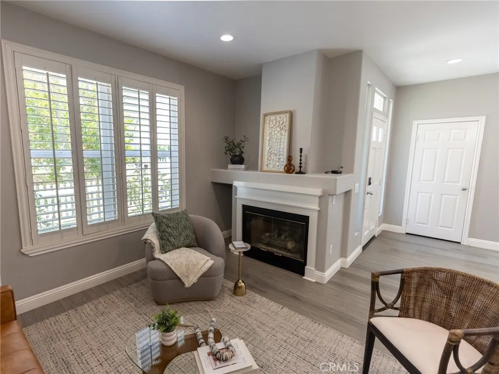 13051 Arborwalk Lane Tustin, CA 92782