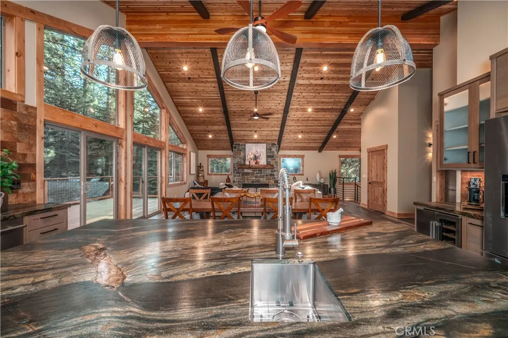 644 Tata South Lake Tahoe, CA 96150