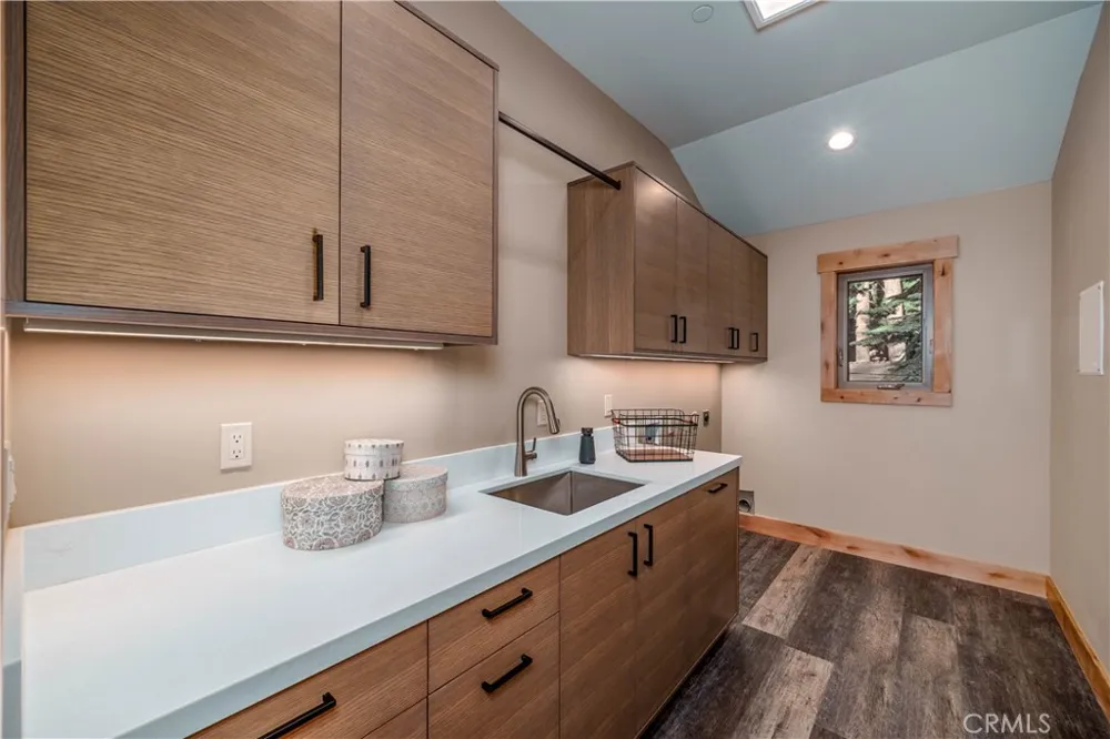 644 Tata South Lake Tahoe, CA 96150