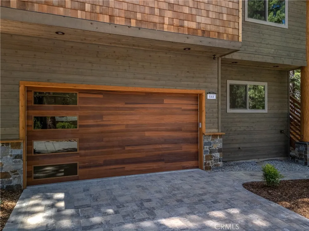 644 Tata South Lake Tahoe, CA 96150
