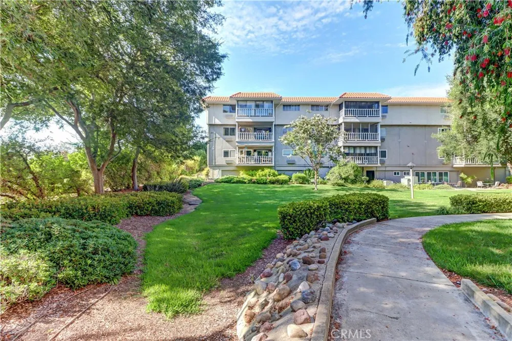 2404 Via Mariposa W #3D Laguna Woods, CA 92637