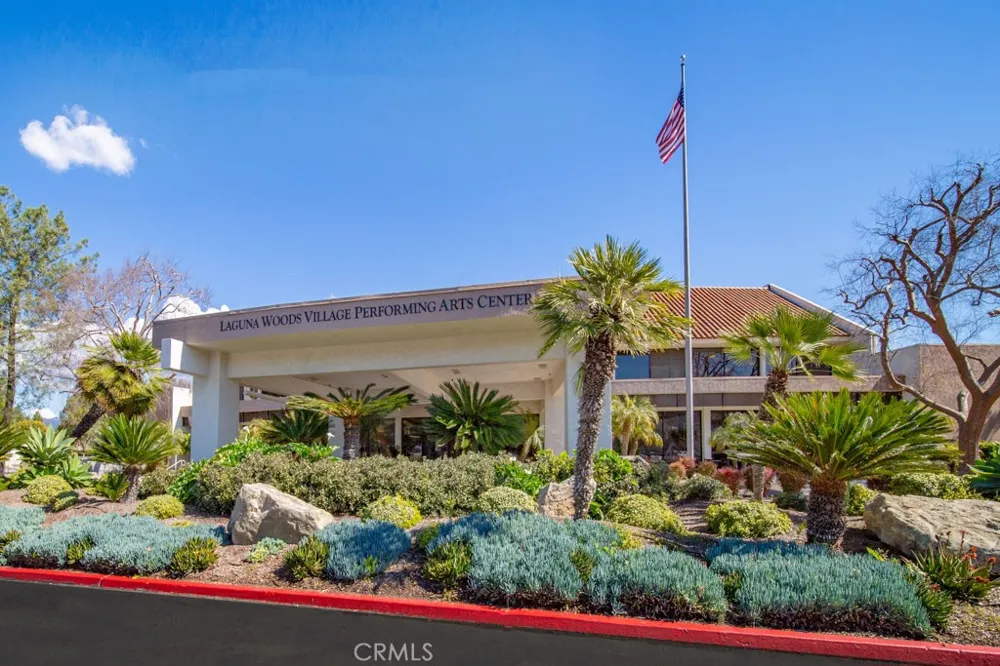 2404 Via Mariposa W #3D Laguna Woods, CA 92637