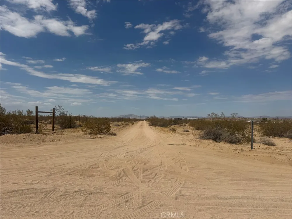 62626 Pole Road Joshua Tree, CA 92252