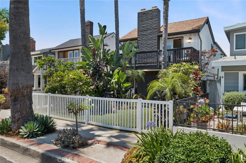 415 Goldenrod Corona del Mar, CA 92625