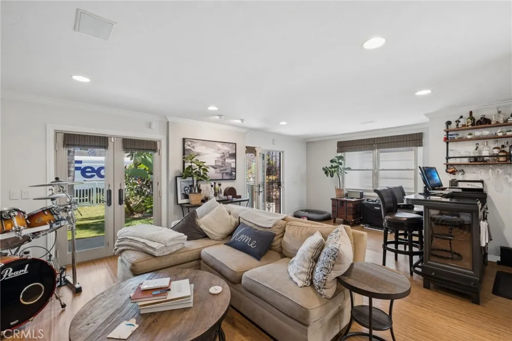 415 Goldenrod Corona del Mar, CA 92625