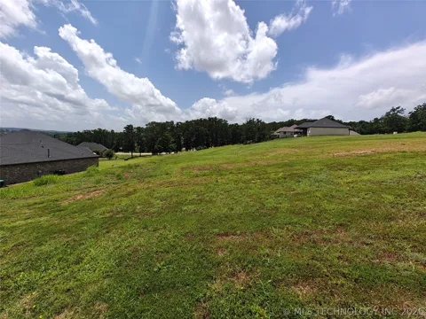 550 Woodlands Drive