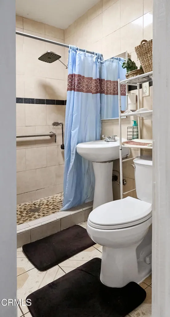6362 Arbutus Avenue Huntington Park, CA 90255