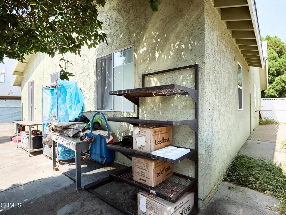 6362 Arbutus Avenue Huntington Park, CA 90255