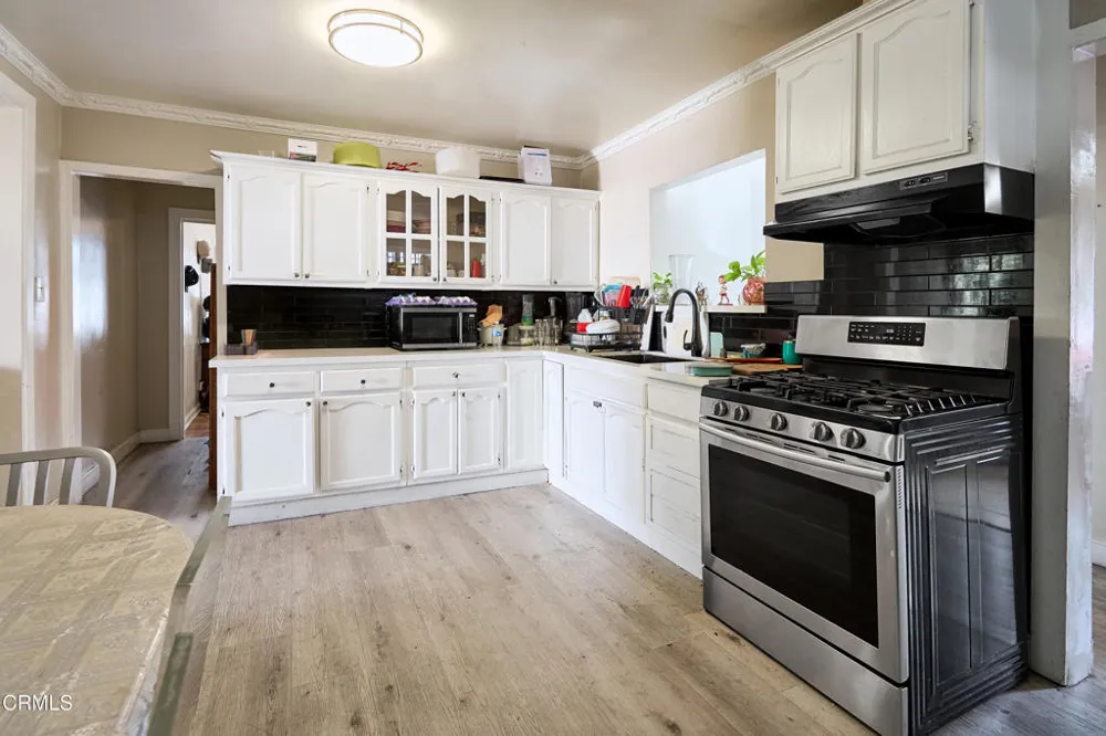 6362 Arbutus Avenue Huntington Park, CA 90255