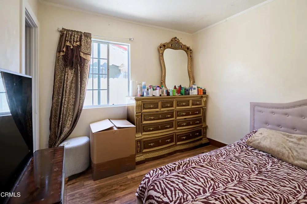 6362 Arbutus Avenue Huntington Park, CA 90255