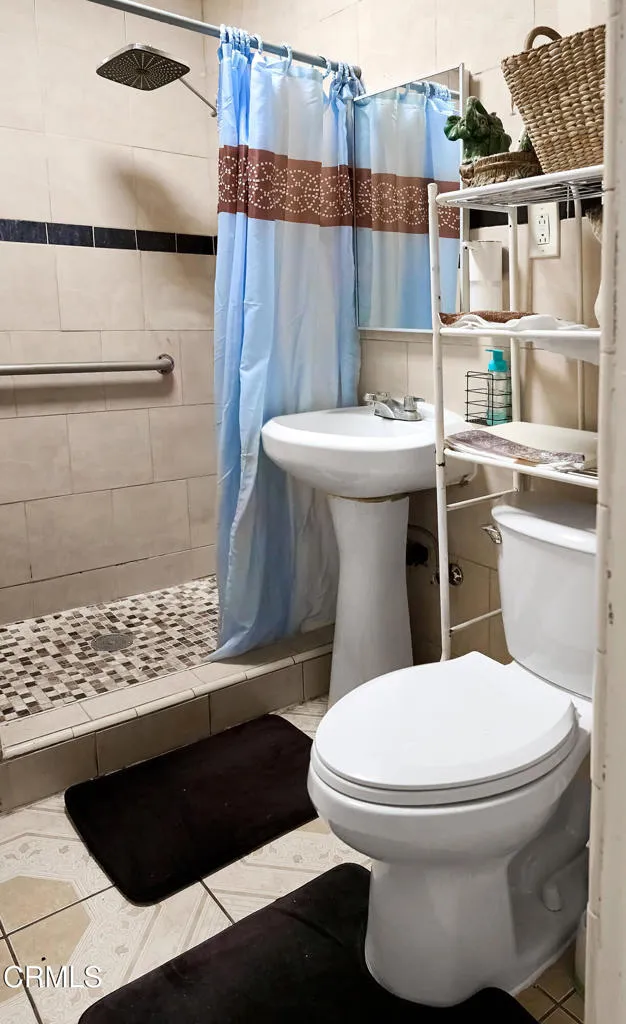 6362 Arbutus Avenue Huntington Park, CA 90255