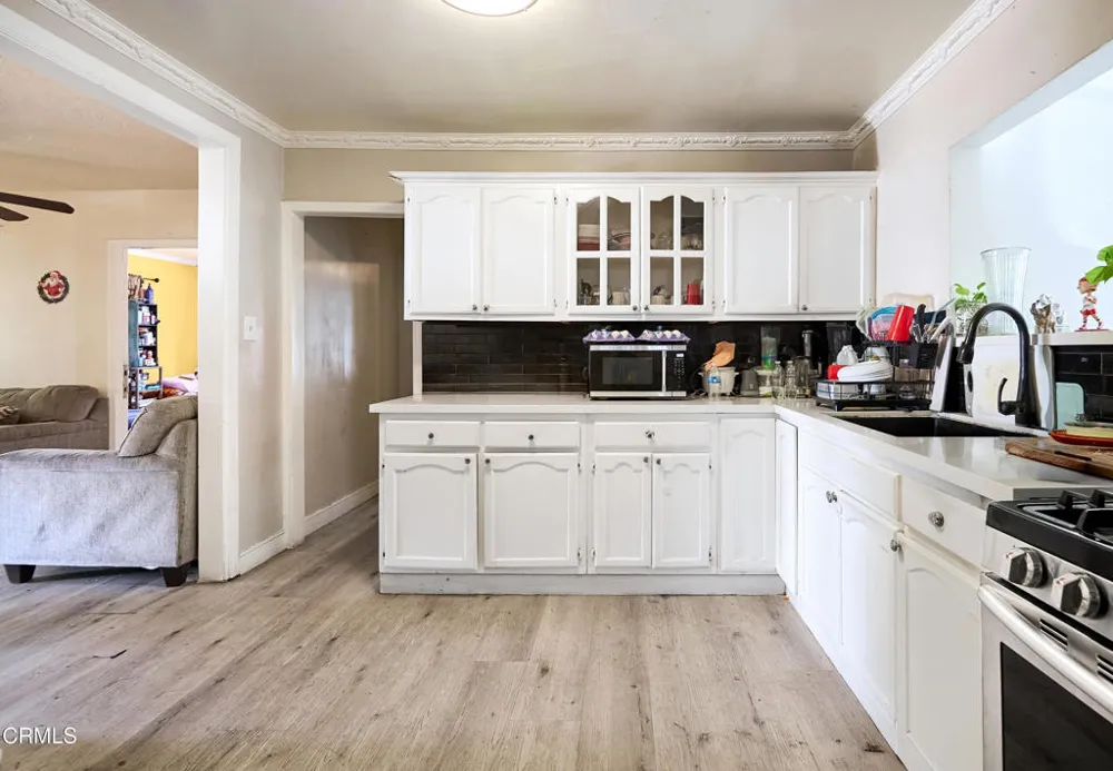 6362 Arbutus Avenue Huntington Park, CA 90255