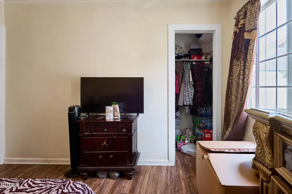 6362 Arbutus Avenue Huntington Park, CA 90255
