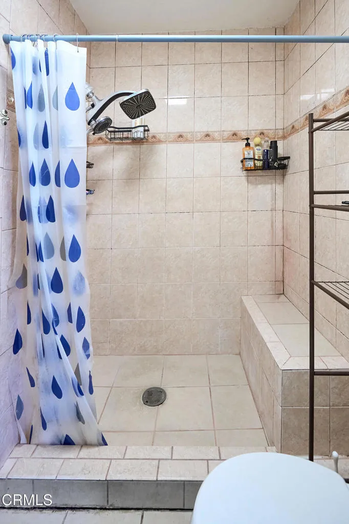 6362 Arbutus Avenue Huntington Park, CA 90255