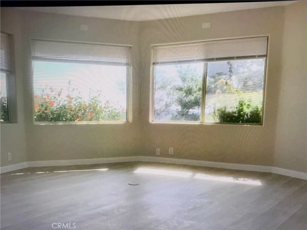 9557 Hierba Agua Dulce, CA 91390