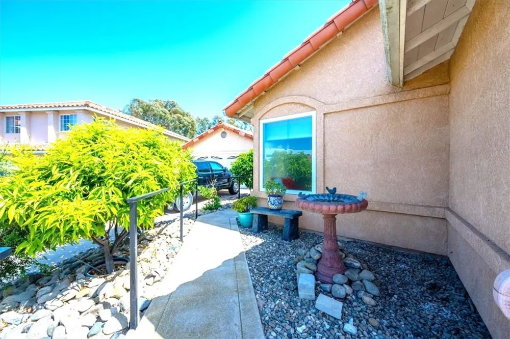 444 Calle Bonita Santa Maria, CA 93455