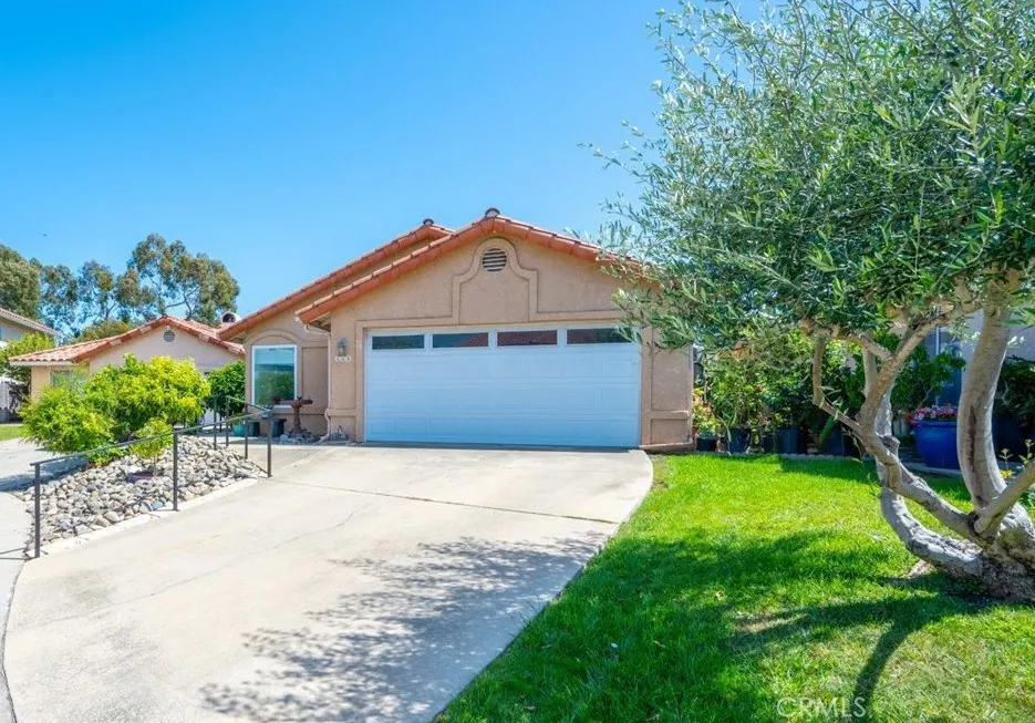444 Calle Bonita Santa Maria, CA 93455