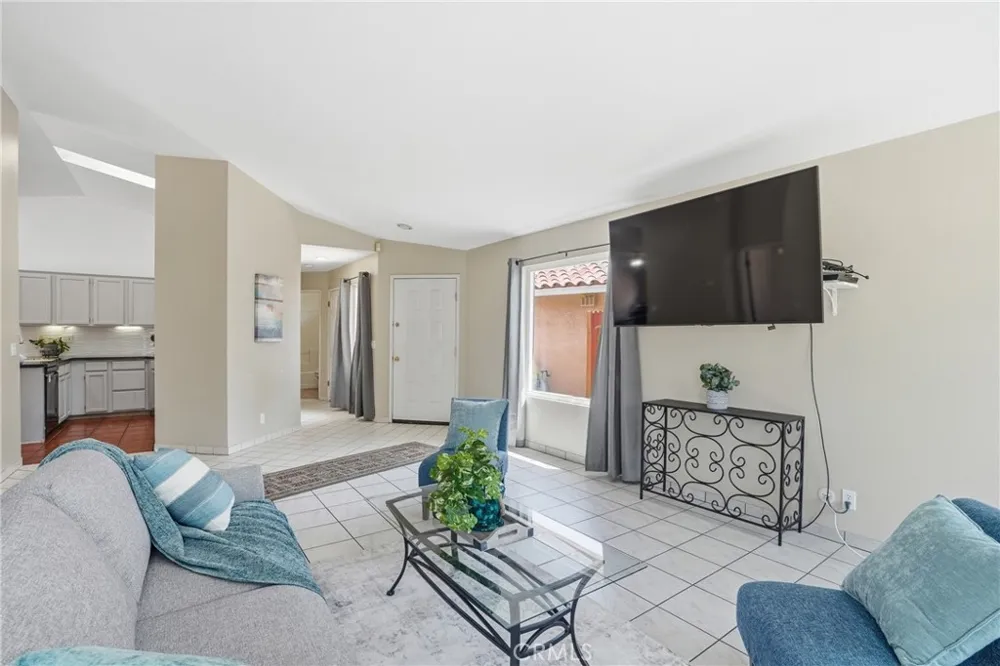 444 Calle Bonita Santa Maria, CA 93455