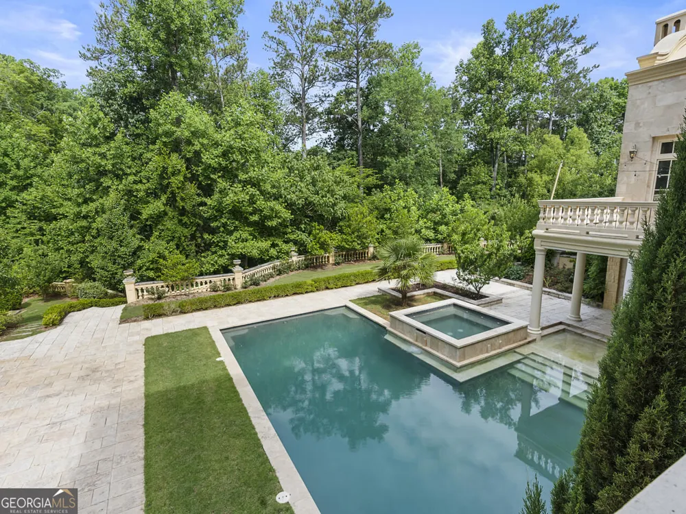 6420 Riverside DR NW Sandy Springs, GA 30328