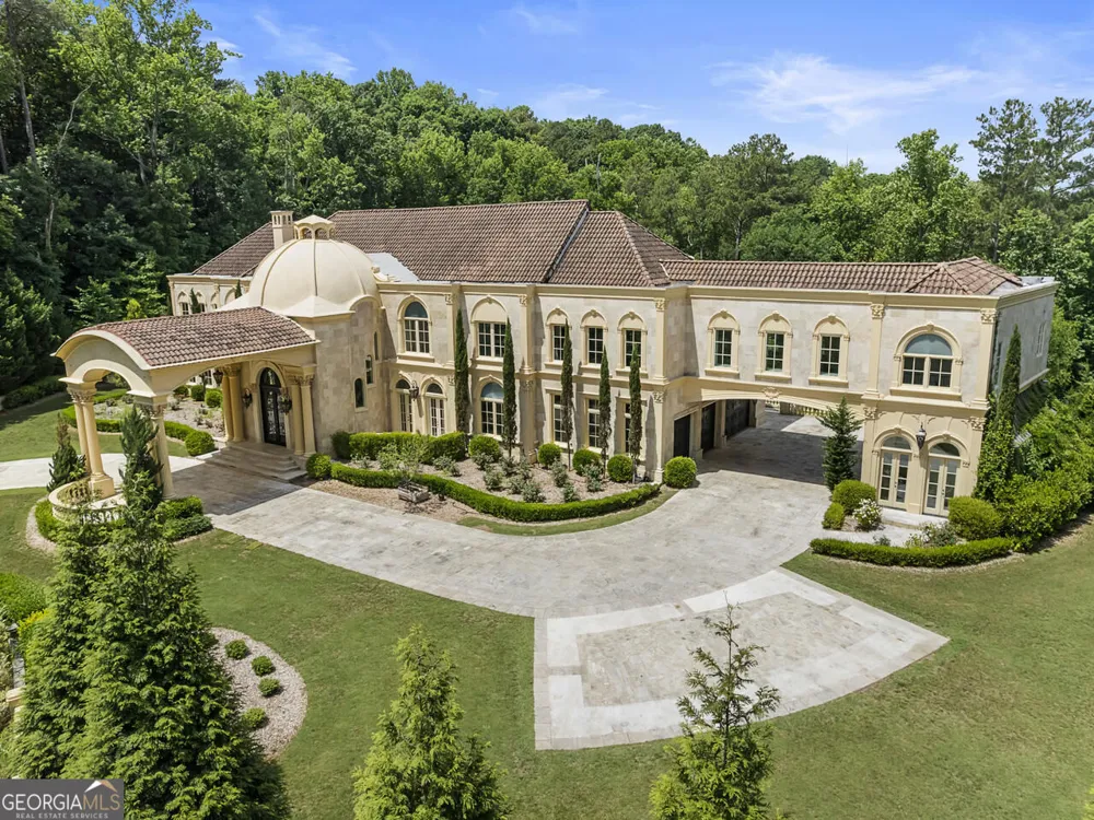 6420 Riverside DR NW Sandy Springs, GA 30328