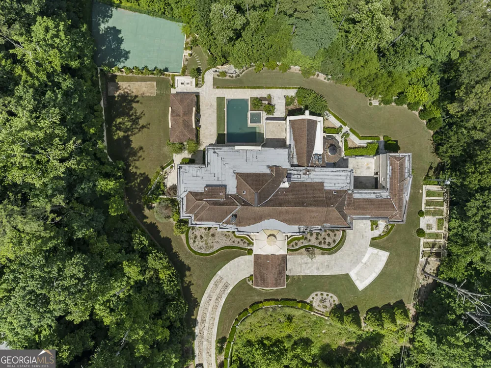6420 Riverside DR NW Sandy Springs, GA 30328