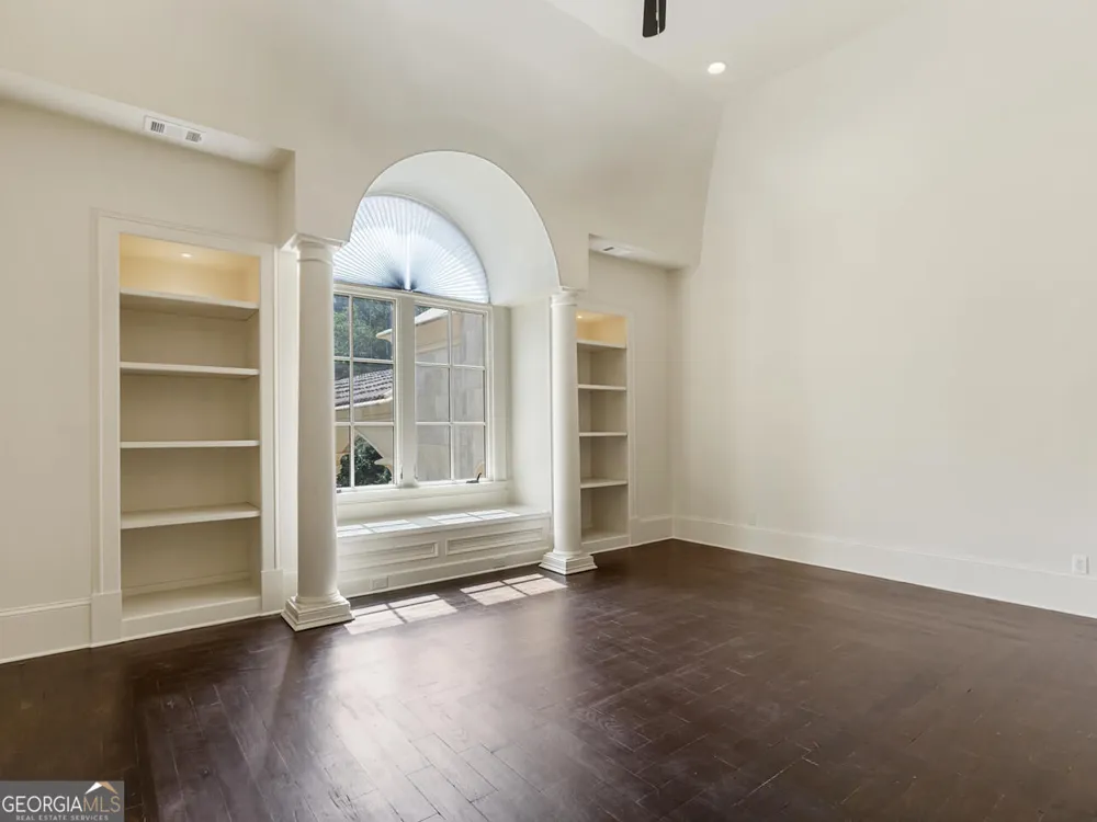 6420 Riverside DR NW Sandy Springs, GA 30328