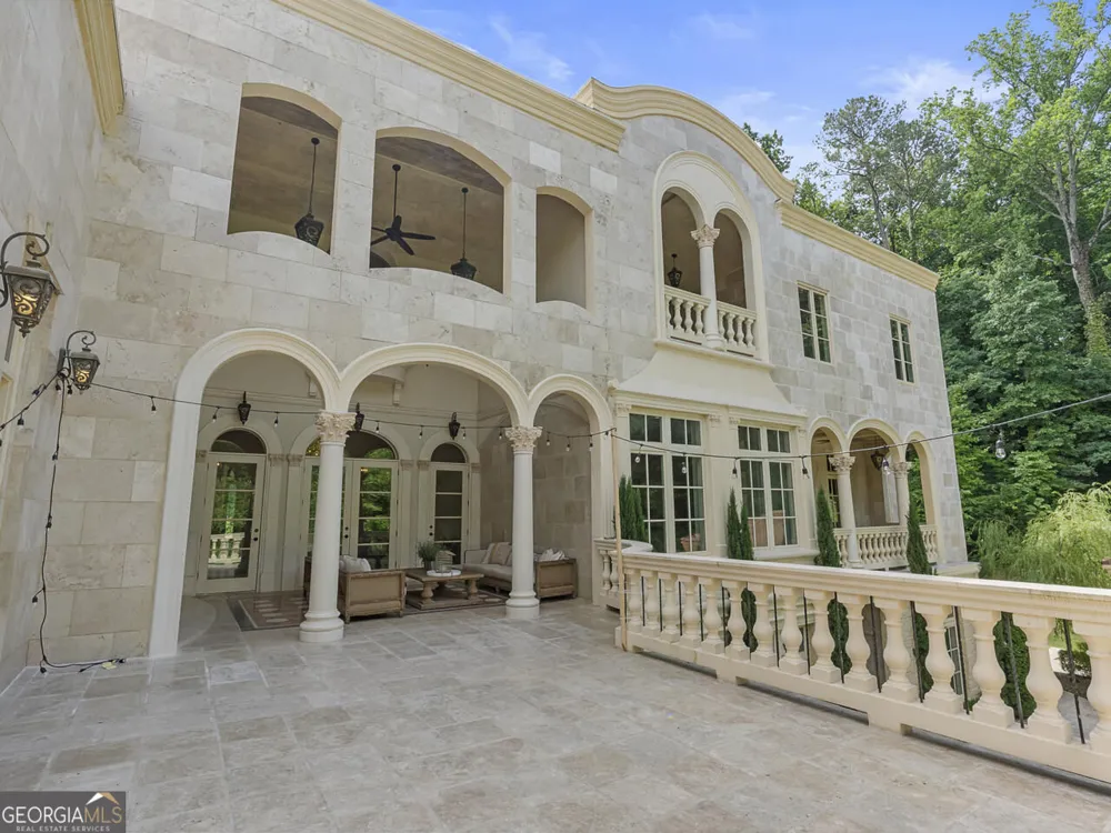 6420 Riverside DR NW Sandy Springs, GA 30328
