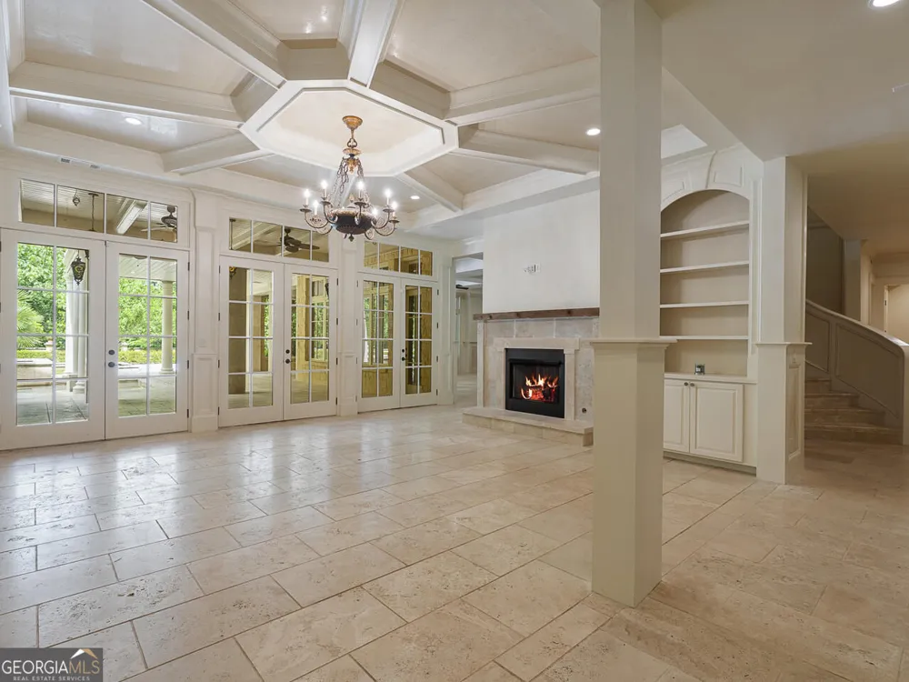 6420 Riverside DR NW Sandy Springs, GA 30328