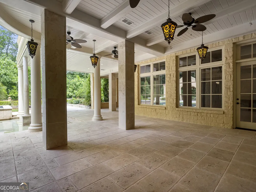 6420 Riverside DR NW Sandy Springs, GA 30328