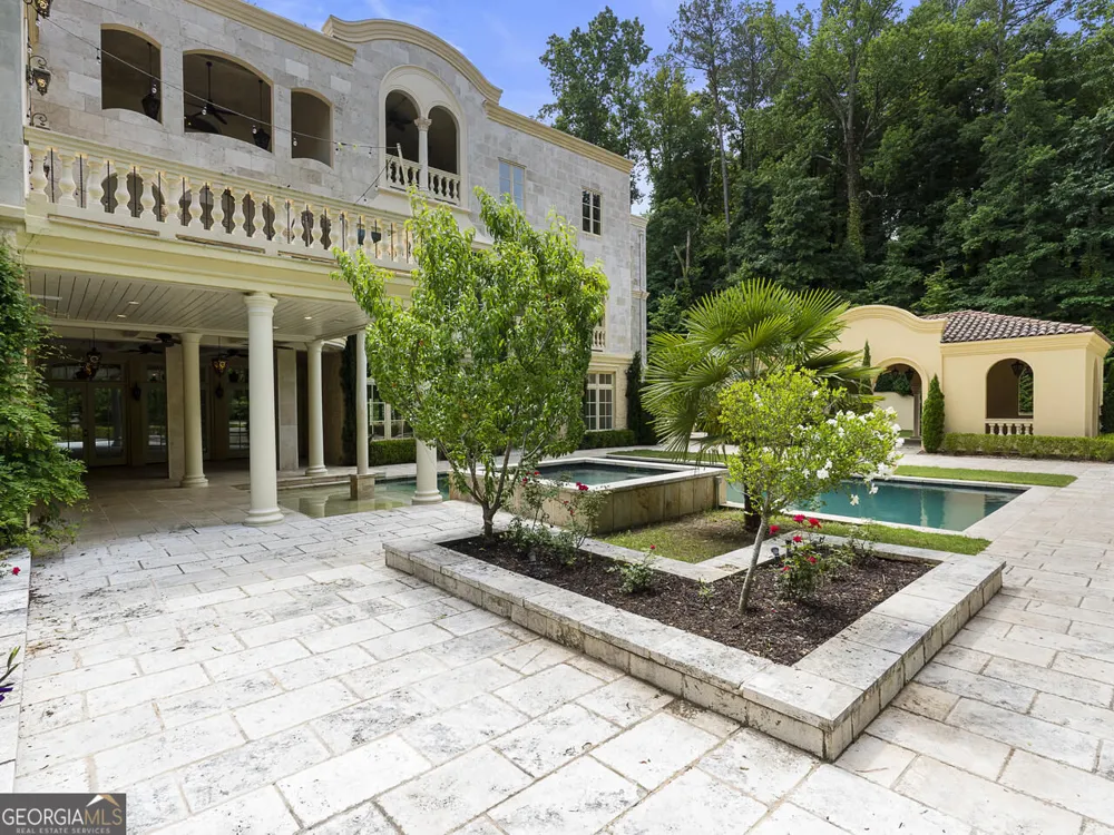 6420 Riverside DR NW Sandy Springs, GA 30328