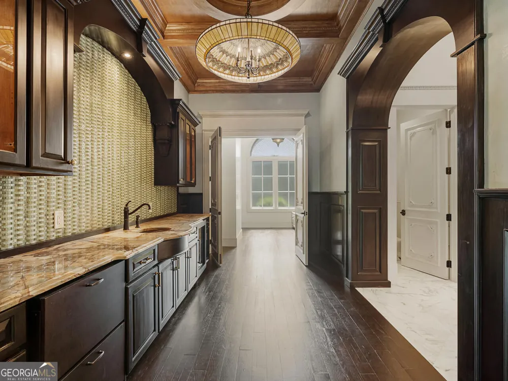6420 Riverside DR NW Sandy Springs, GA 30328