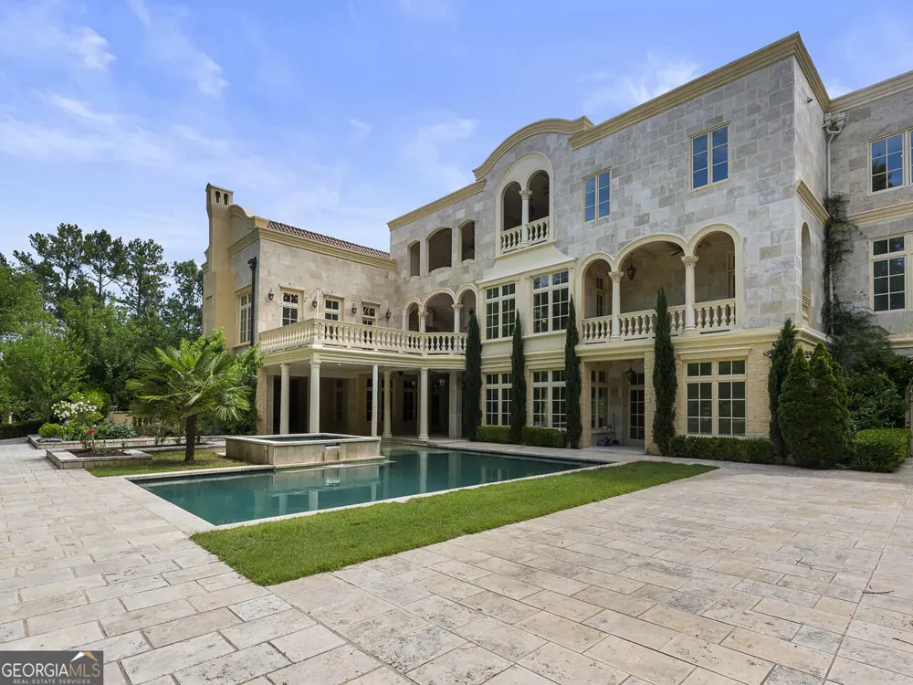6420 Riverside DR NW Sandy Springs, GA 30328