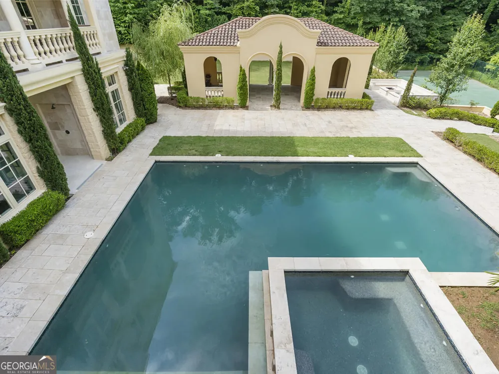 6420 Riverside DR NW Sandy Springs, GA 30328