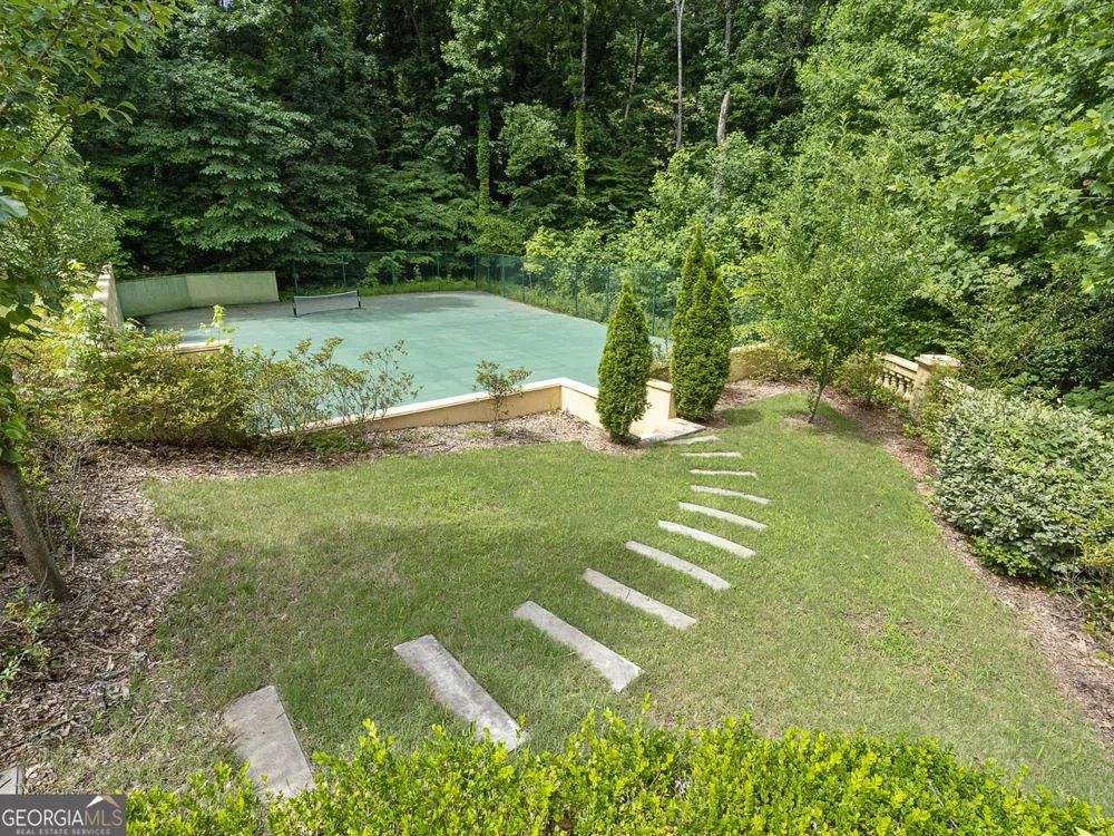 6420 Riverside DR NW Sandy Springs, GA 30328