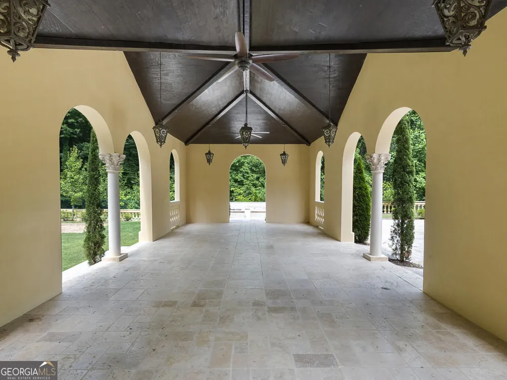 6420 Riverside DR NW Sandy Springs, GA 30328