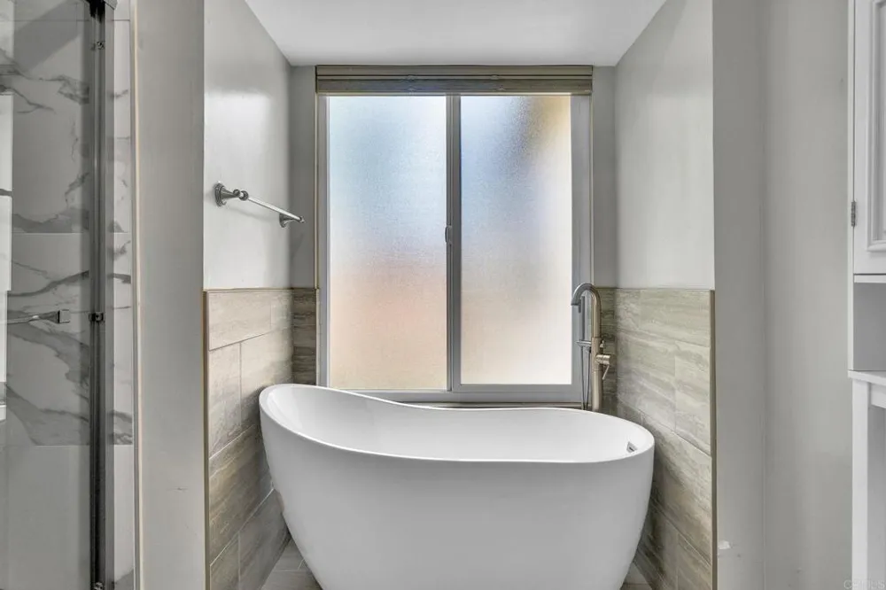 291 Surrey Place Bonita, CA 91902