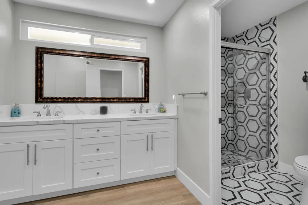 291 Surrey Place Bonita, CA 91902
