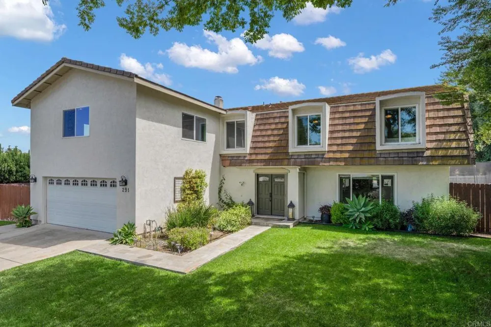 291 Surrey Place Bonita, CA 91902
