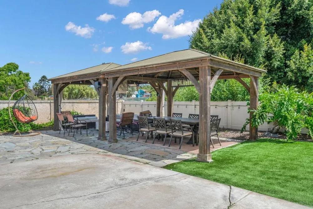 291 Surrey Place Bonita, CA 91902