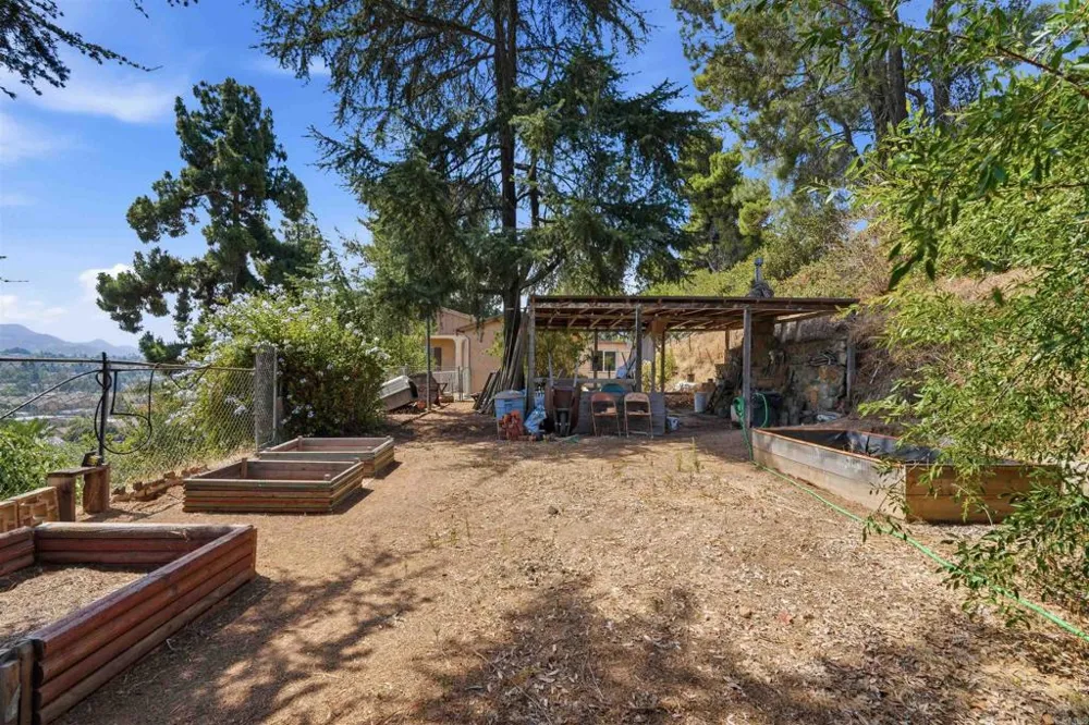 11825 Taia Ln Lakeside, CA 92040