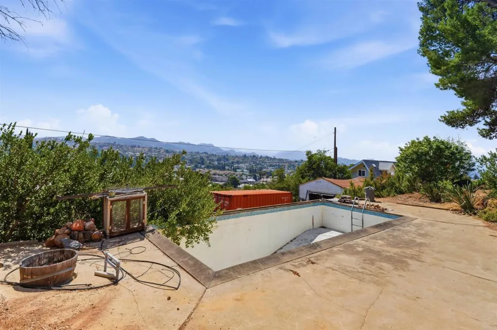 11825 Taia Ln Lakeside, CA 92040