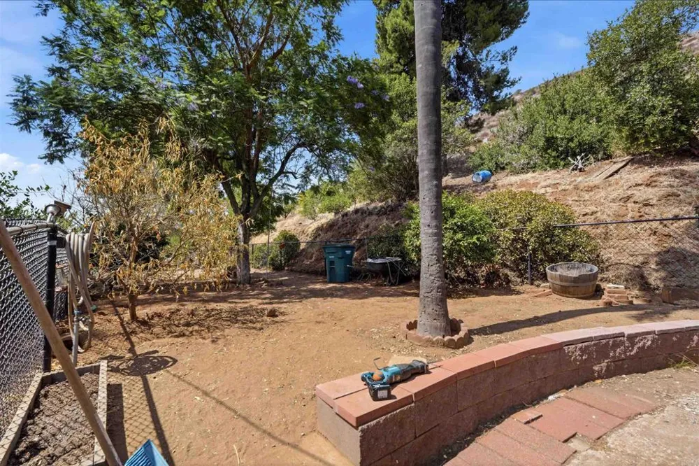 11825 Taia Ln Lakeside, CA 92040