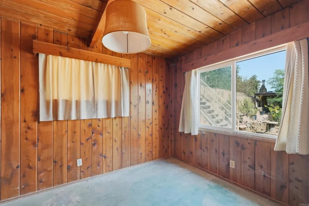 11825 Taia Ln Lakeside, CA 92040