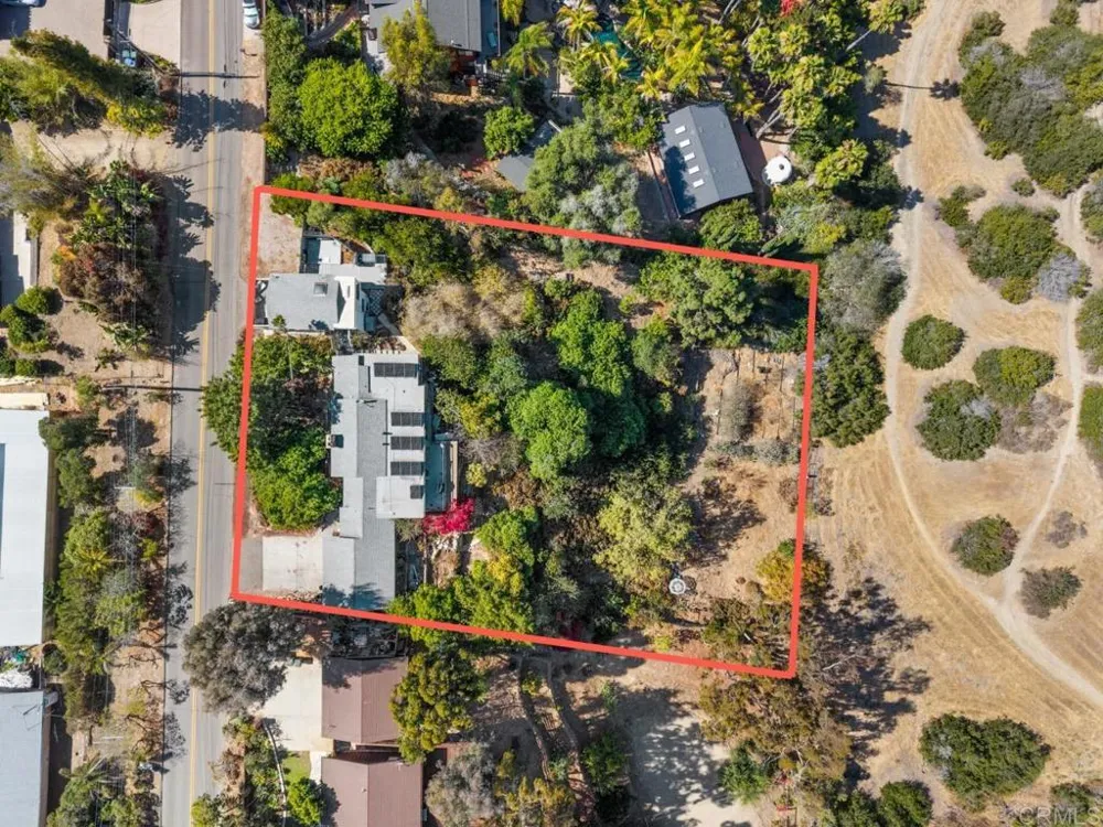 1243 Saxony Road Encinitas, CA 92024