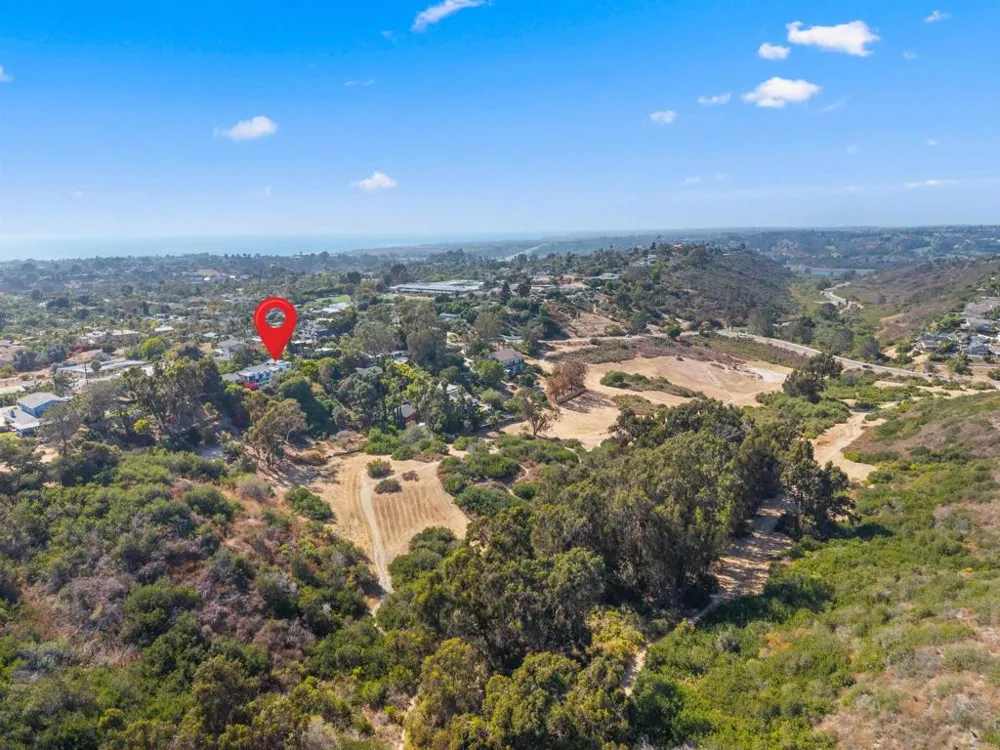1243 Saxony Road Encinitas, CA 92024