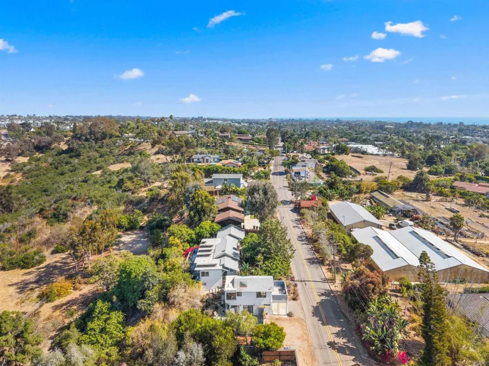 1243 Saxony Road Encinitas, CA 92024