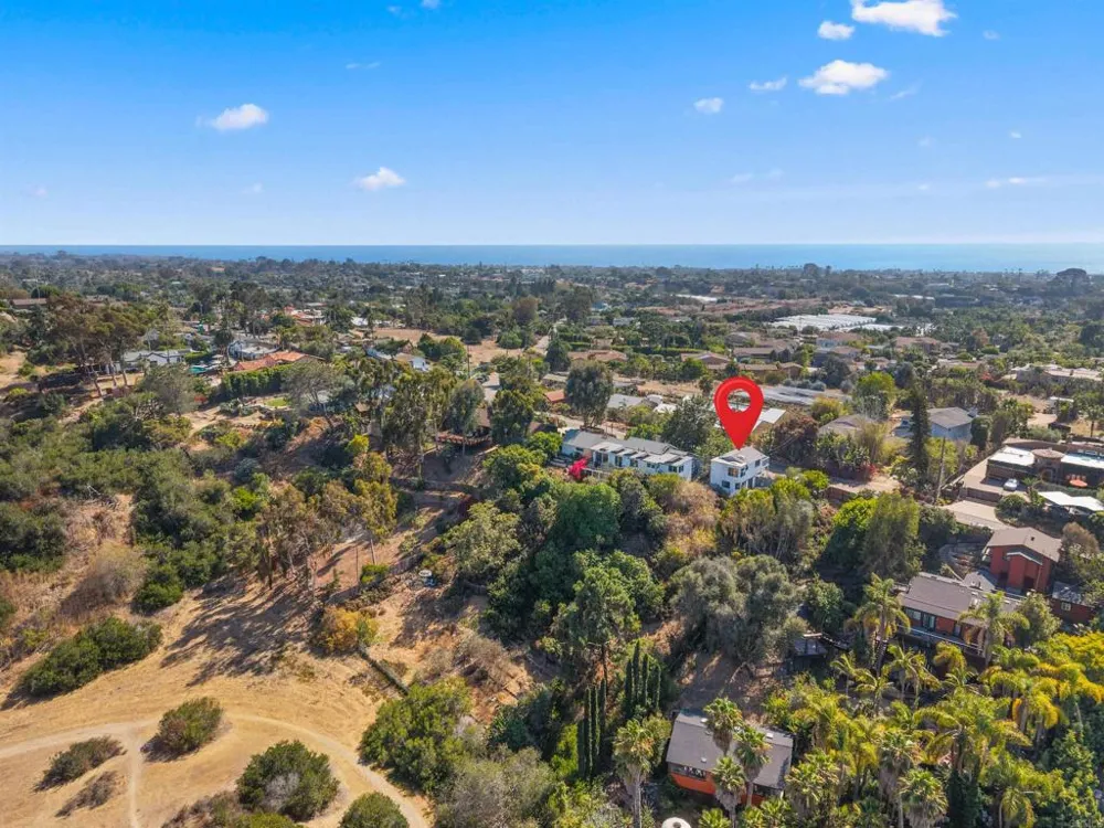 1243 Saxony Road Encinitas, CA 92024